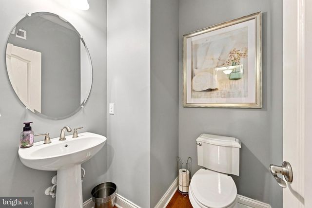 244 CLERMONT DR, Newtown Square, PA 19073