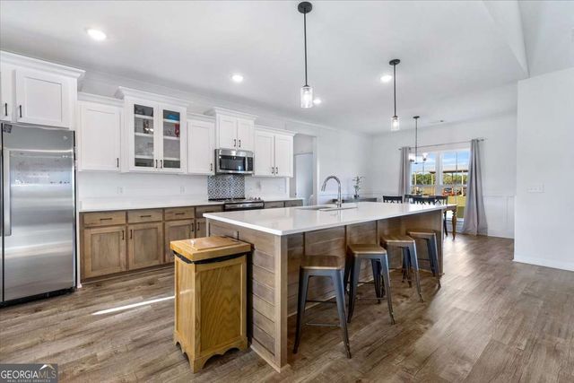 6984 Old River Road S, Brooklet, GA 30415