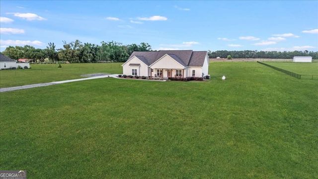 6984 Old River Road S, Brooklet, GA 30415