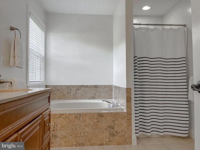 44180 CROSS BOW LN, California, MD 20619