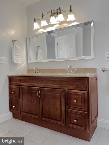 44180 CROSS BOW LN, California, MD 20619