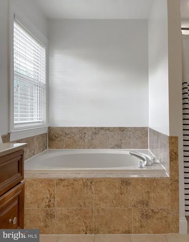 44180 CROSS BOW LN, California, MD 20619