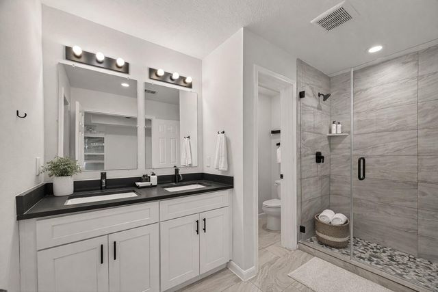 5608 Tommye Street B, Houston, TX 77028