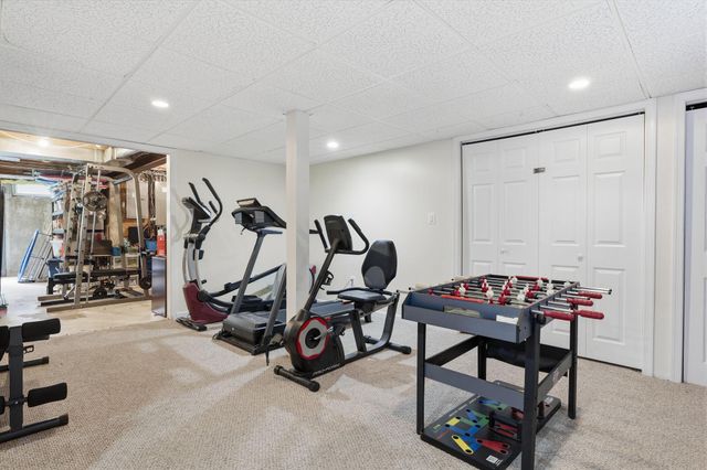 102 WHISPER WOOD CT, Newtown, PA 18940