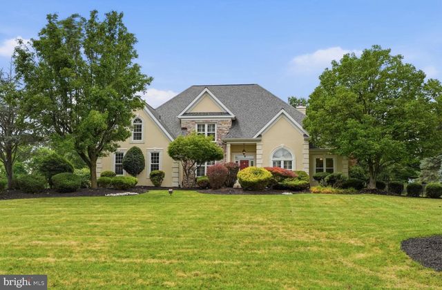 102 WHISPER WOOD CT, Newtown, PA 18940