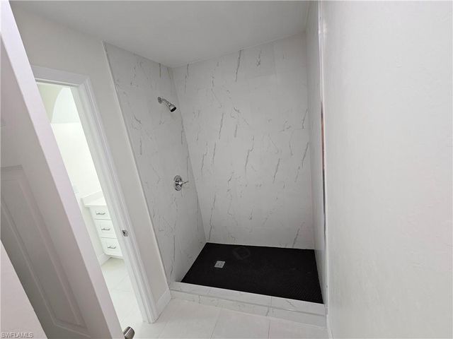 5234 Sholtz ST, Naples, FL 34113