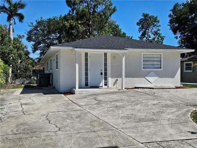 5234 Sholtz ST, Naples, FL 34113