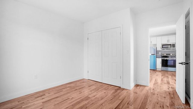 1148 E 211th Street, Bronx, NY 10469