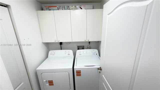 10730 NW 66th St 313, Doral, FL 33178