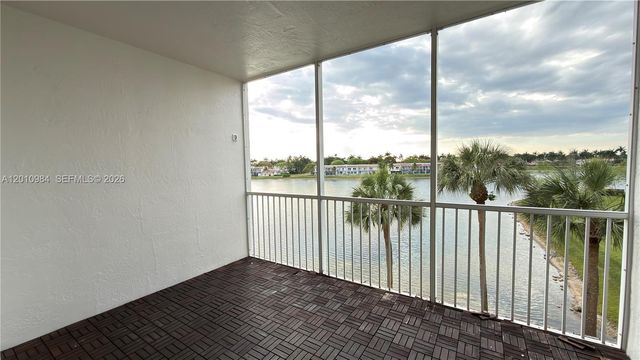10730 NW 66th St 313, Doral, FL 33178
