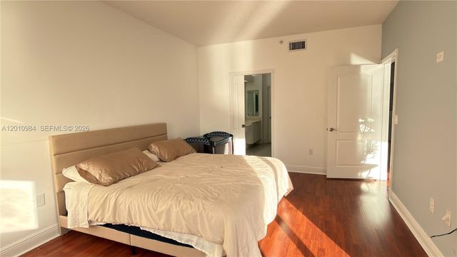 10730 NW 66th St 313, Doral, FL 33178