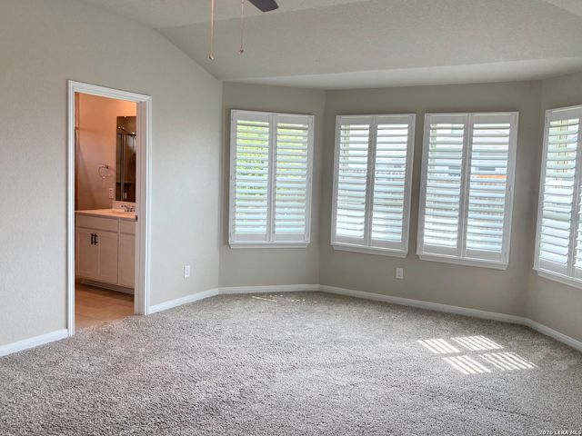 1281 CARL GLN, New Braunfels, TX 78130
