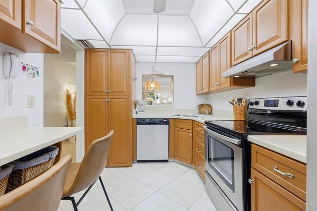 220 SANTA MARIA STREET 139, Venice, FL 34285
