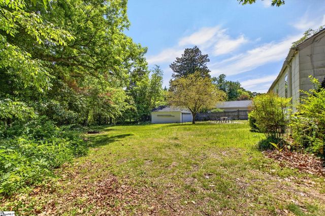 100 Bob White Lane, Taylors, SC 29687