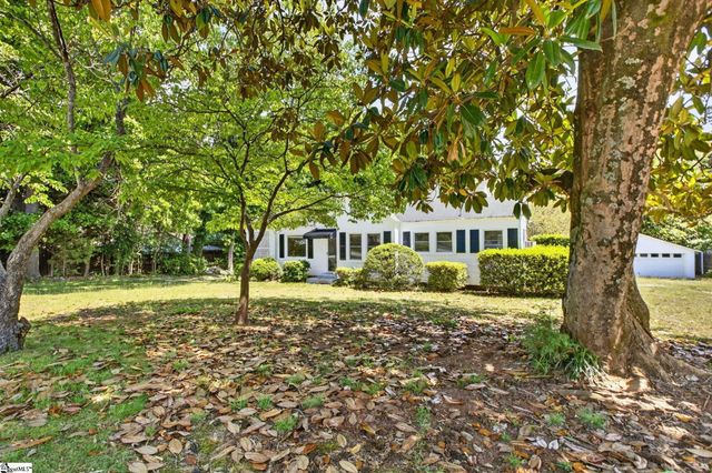 100 Bob White Lane, Taylors, SC 29687