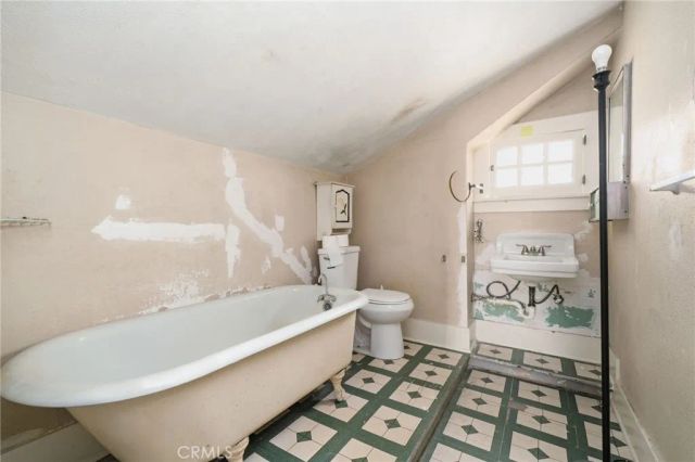 1029 N Marengo Avenue, Pasadena, CA 91103