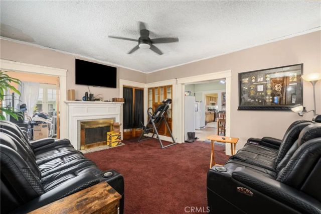 1029 N Marengo Avenue, Pasadena, CA 91103