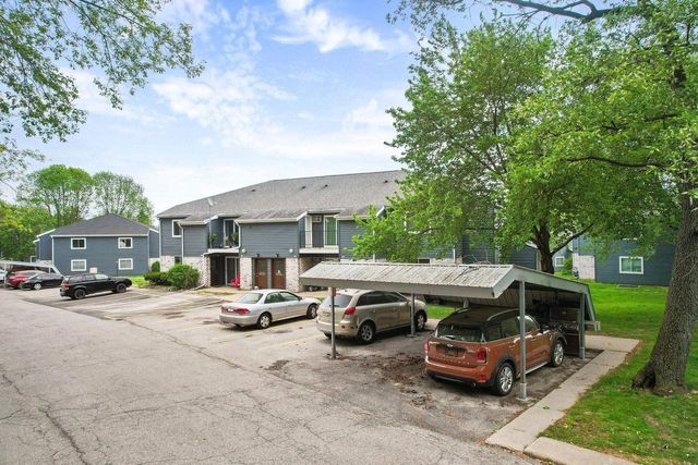 305 Whispering Pines Way, Fitchburg, WI 53713