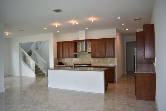 8865 Kingsmoor Way, Lake Worth, FL 33467