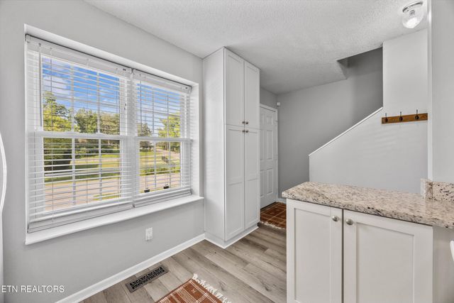 613 Vose Rd B, Alcoa, TN 37701