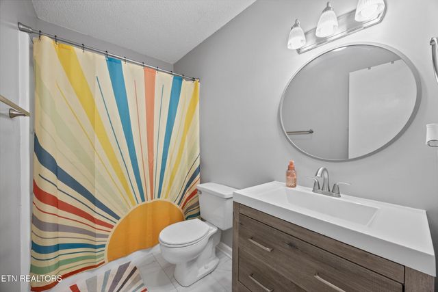 613 Vose Rd B, Alcoa, TN 37701