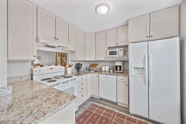 613 Vose Rd B, Alcoa, TN 37701