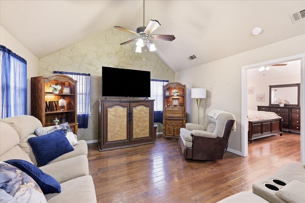 5855 Ge Horton Road, Justin, TX 76247 — photo 4