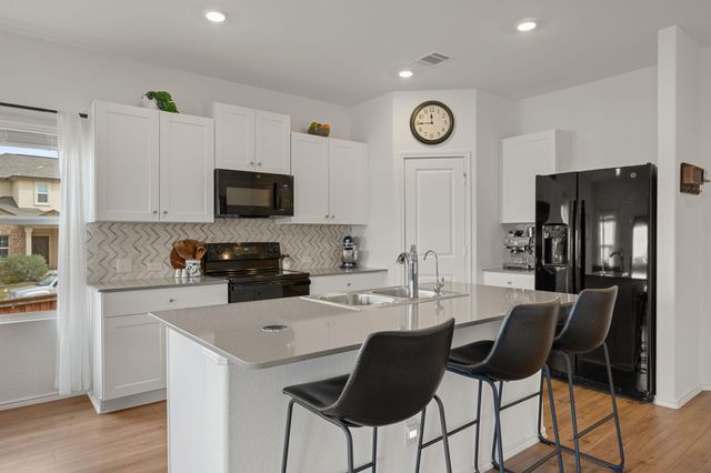 204 Lone Cedar RD, Marble Falls, TX 78654