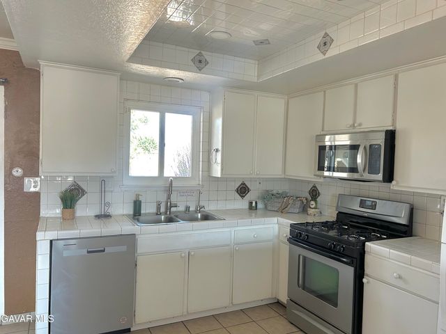 40103 E 169th Street, Palmdale, CA 93591