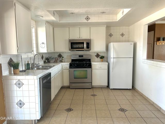 40103 E 169th Street, Palmdale, CA 93591