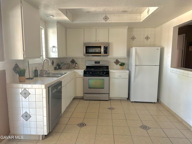 40103 E 169th Street, Palmdale, CA 93591