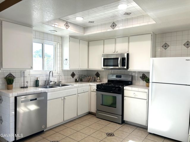 40103 E 169th Street, Palmdale, CA 93591