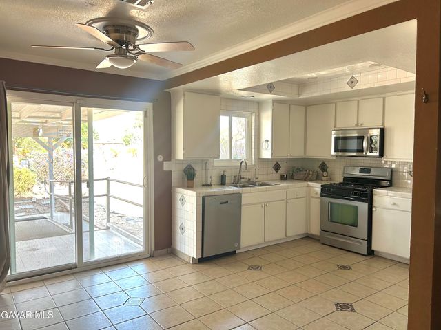 40103 E 169th Street, Palmdale, CA 93591