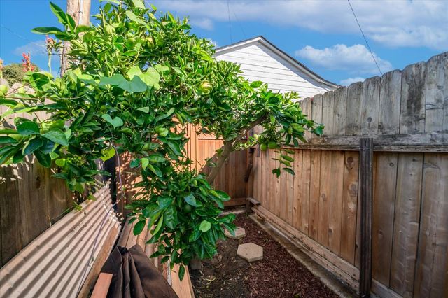 108 Delta Ave, Isleton, CA 95641