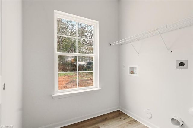 1019 E Sprague Street, Winston-salem, NC 27107