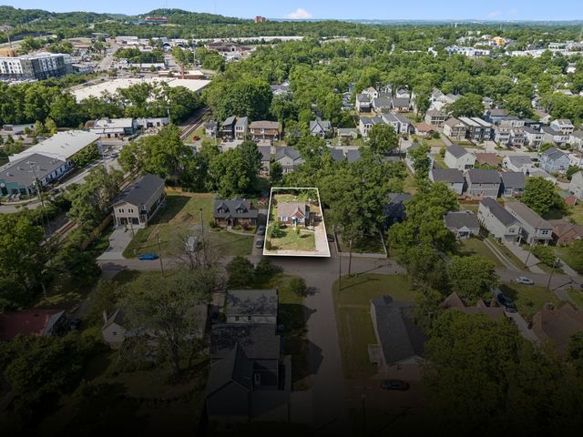 807 Fairwin Ave, Nashville, TN 37216
