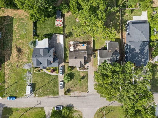 807 Fairwin Ave, Nashville, TN 37216