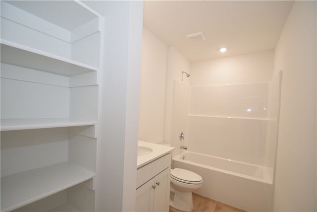 572 Colorado Street, Farmington, AR 72730