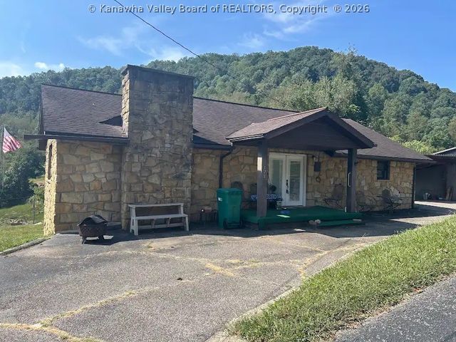 171 Patterson Drive, Charleston, WV 25201