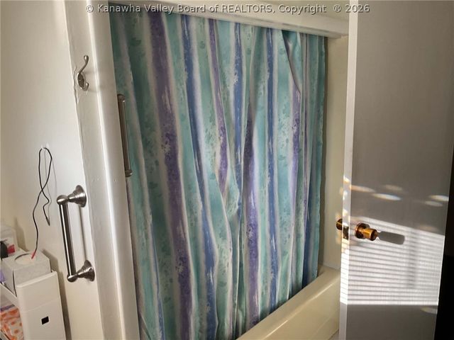 171 Patterson Drive, Charleston, WV 25201