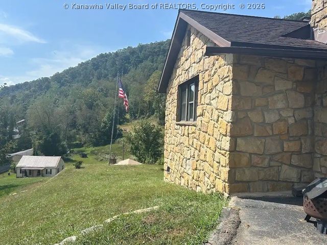 171 Patterson Drive, Charleston, WV 25201