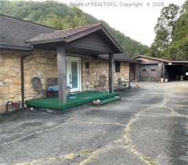 171 Patterson Drive, Charleston, WV 25201
