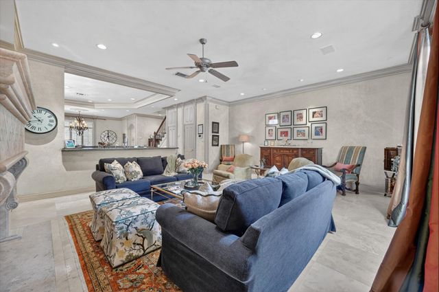 4627 Collinwood Avenue, Fort Worth, TX 76107
