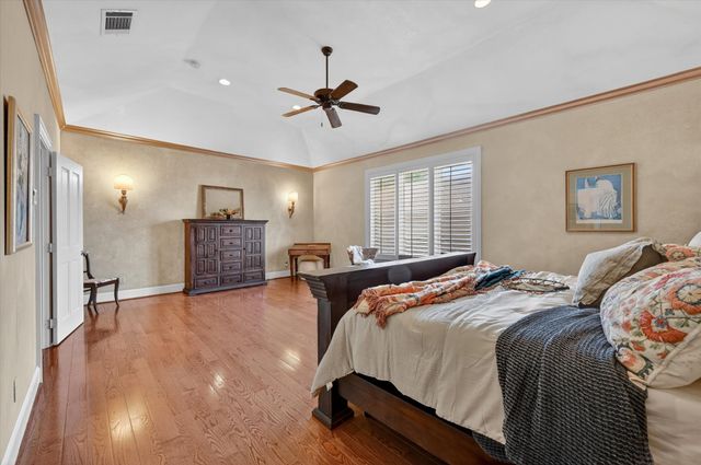 4627 Collinwood Avenue, Fort Worth, TX 76107