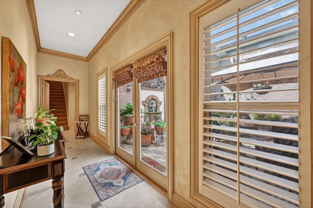4627 Collinwood Avenue, Fort Worth, TX 76107