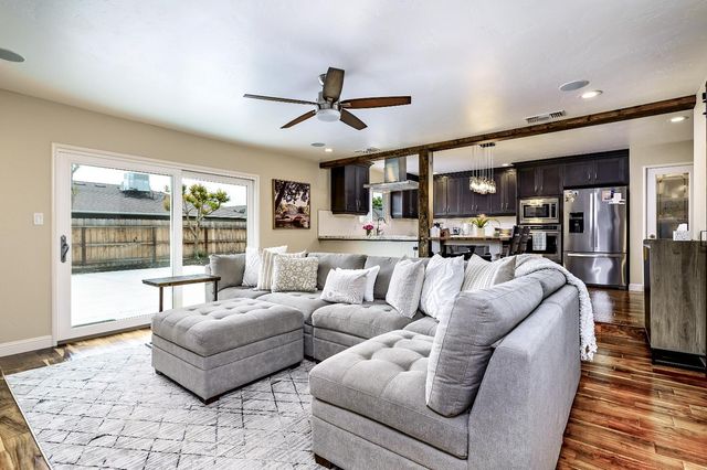 1461 E Vartikian Avenue, Fresno, CA 93710