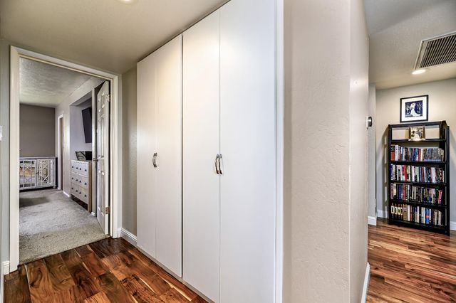 1461 E Vartikian Avenue, Fresno, CA 93710