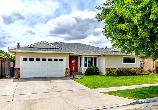 1461 E Vartikian Avenue, Fresno, CA 93710