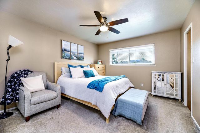 1461 E Vartikian Avenue, Fresno, CA 93710