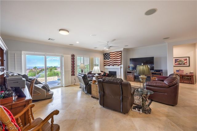 2550 Portsmouth Creek Avenue, Henderson, NV 89052